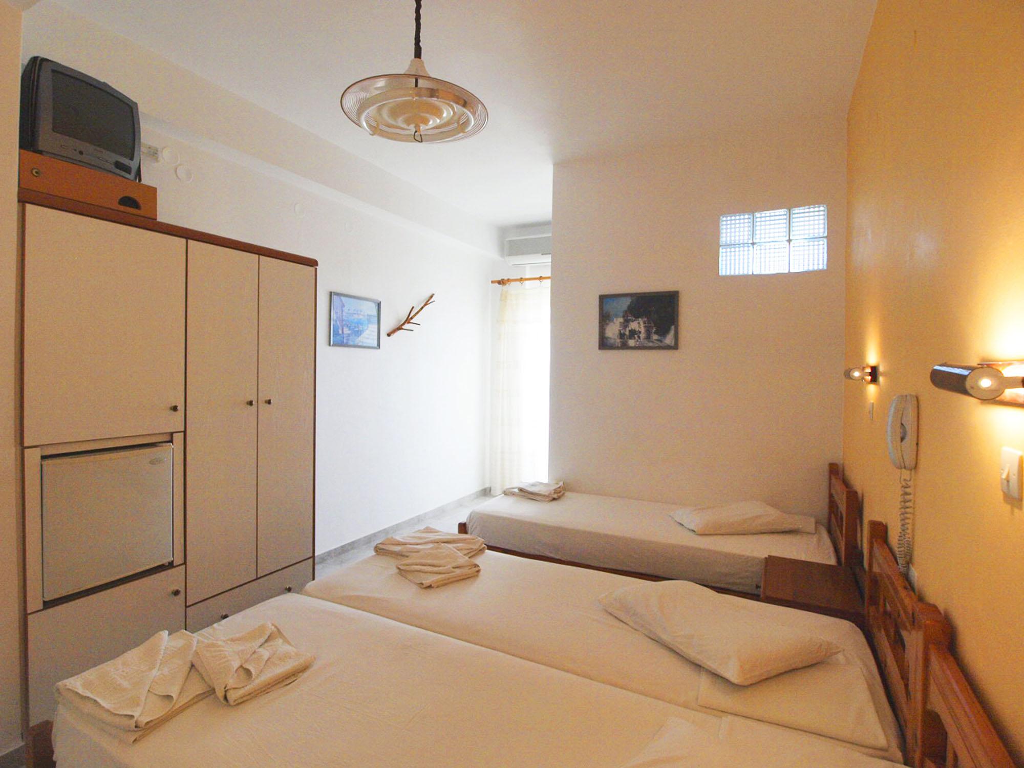 Hotel Aegeon Mylopotas Extérieur photo